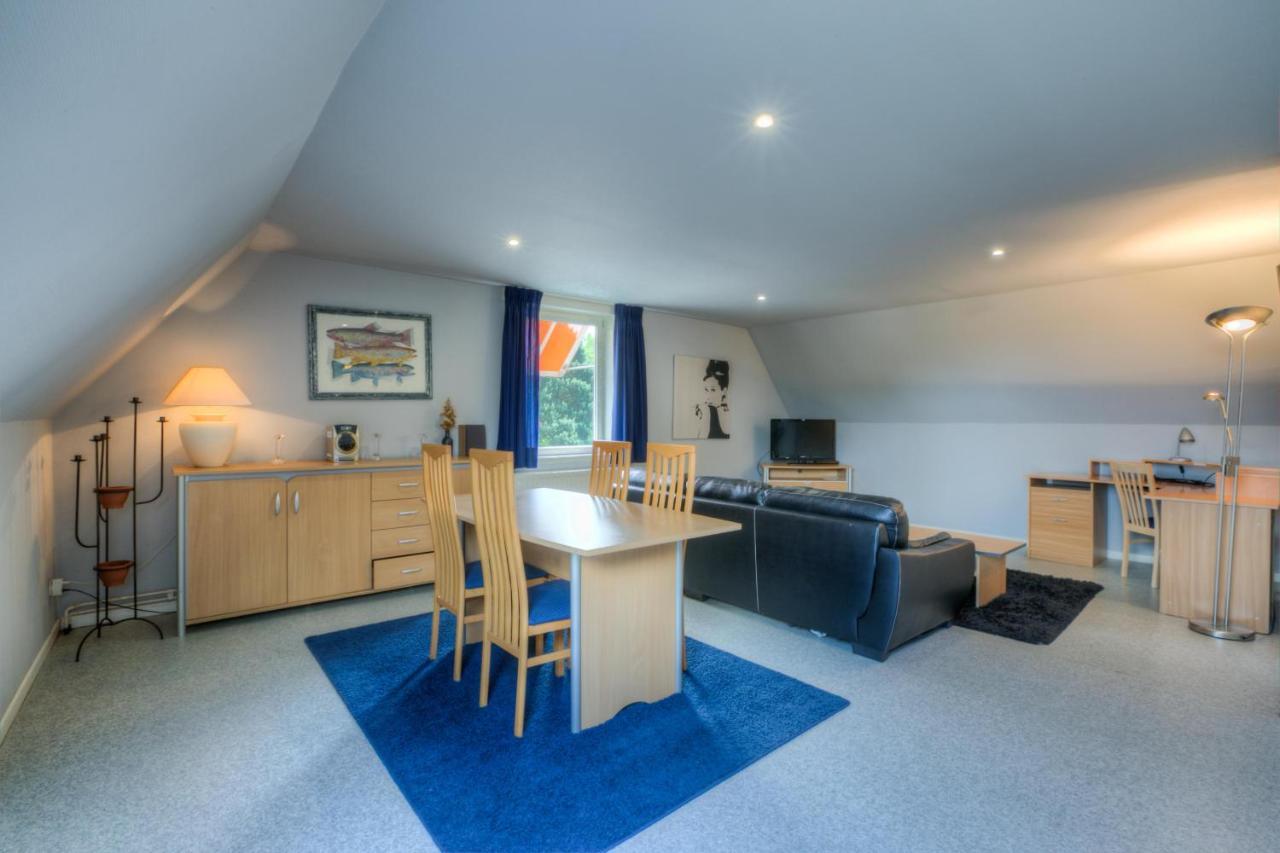 Jfk Hotel Zelzate - Gent Εξωτερικό φωτογραφία